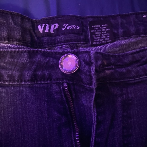 VIP Cross and Diamond Pockets Jeans - Picture 2 of 5
